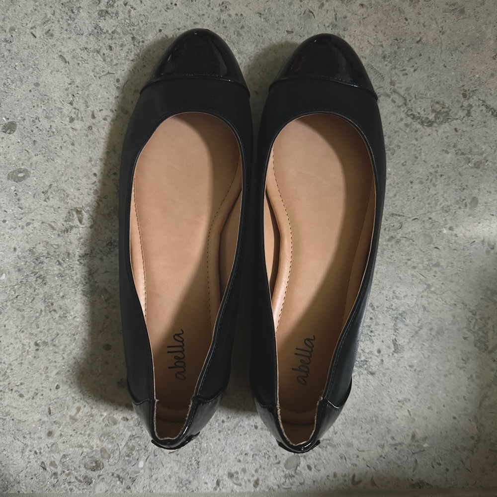 Abella brand shoes